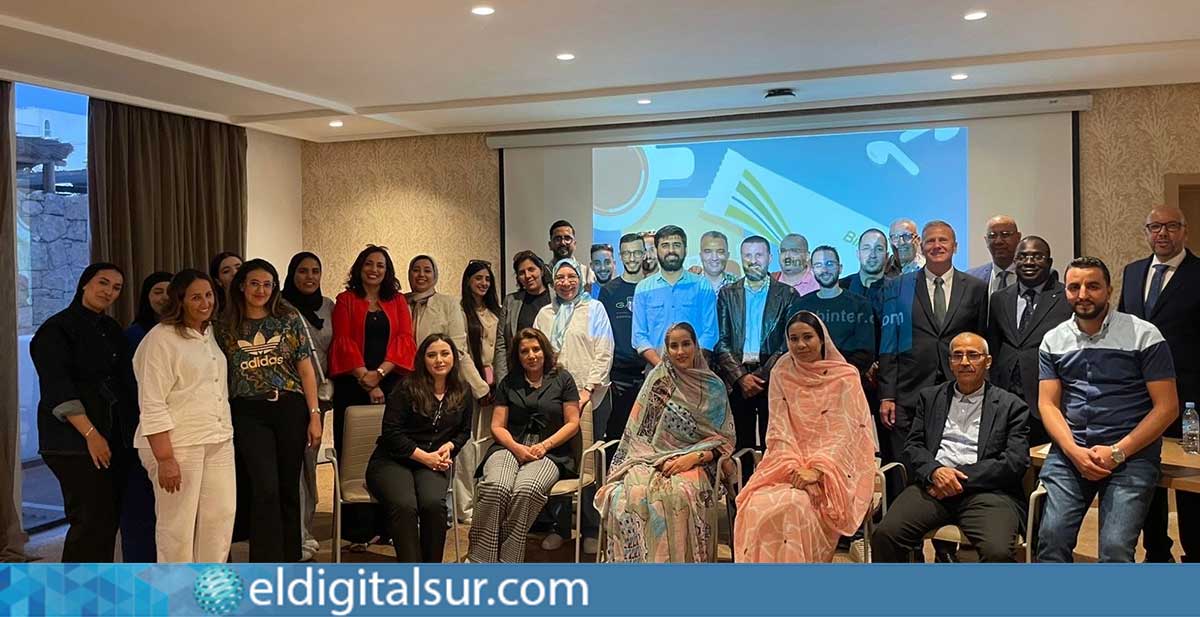 Representantes de Binter y agencias de viaje en el encuentro profesional celebrado en Agadir