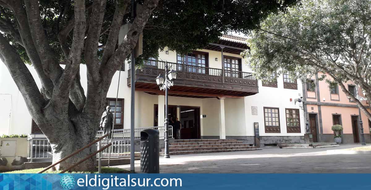 Fachada del Ayuntamiento de Arona