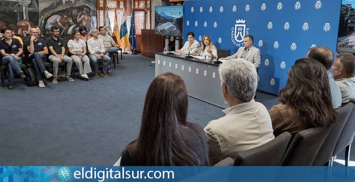 La presidenta del Cabildo, Rosa Dávila, junto a Blanca Pérez y Pedro Millán, durante la presentación del primer balance del Plan de Medianías.