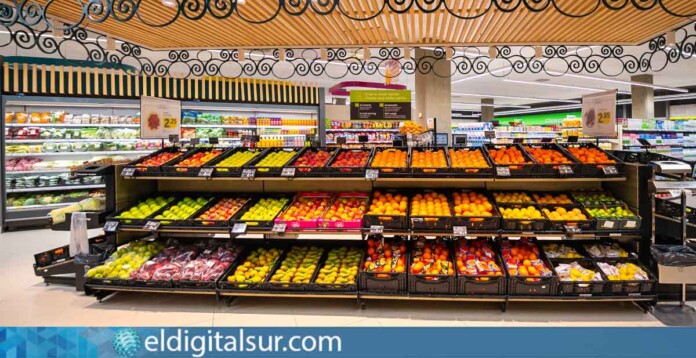 Sección de frutería de un SuperDino