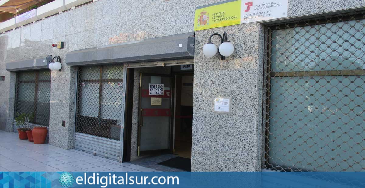 Fachada de la oficina del Ministerio de Empleo y Seguridad Social en Los Cristianos, Arona
