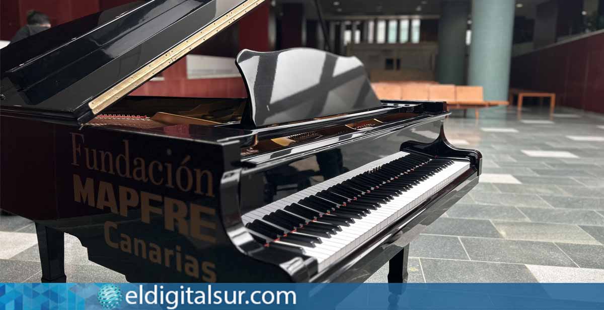 El piano, donado por Fundación MAPFRE Canarias