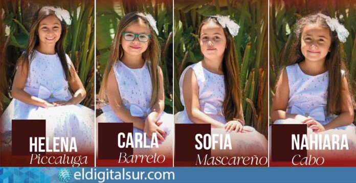 Las candidatas posan antes de la gala para elegir a la Reina Infantil de las Fiestas Patronales en Honor a Santiago Apóstol 2025