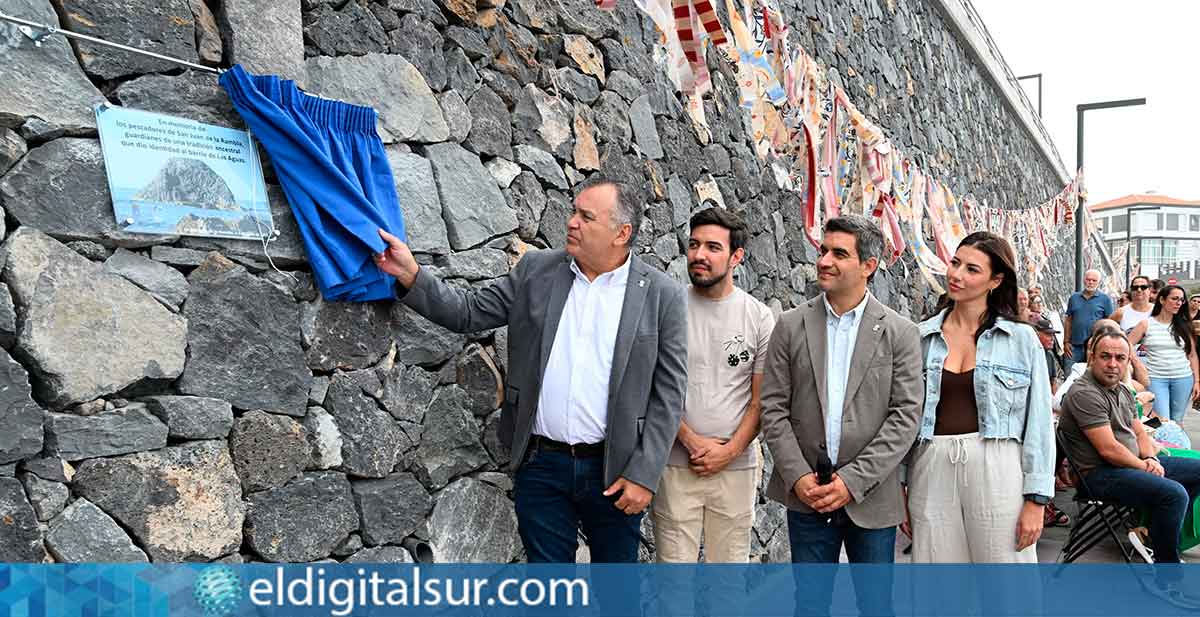 El alcalde Juan Ramos y el concejal Juan Siverio presidieron el homenaje a los pescadores en el mirador de Las Aguas