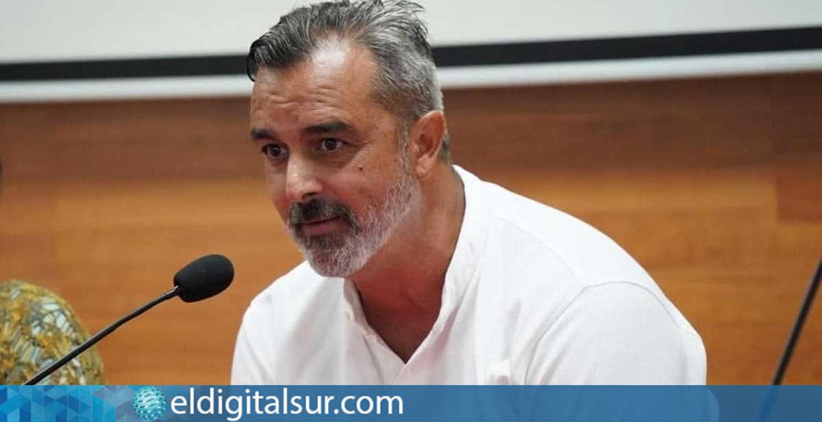 Luis García, portavoz de Más por Arona