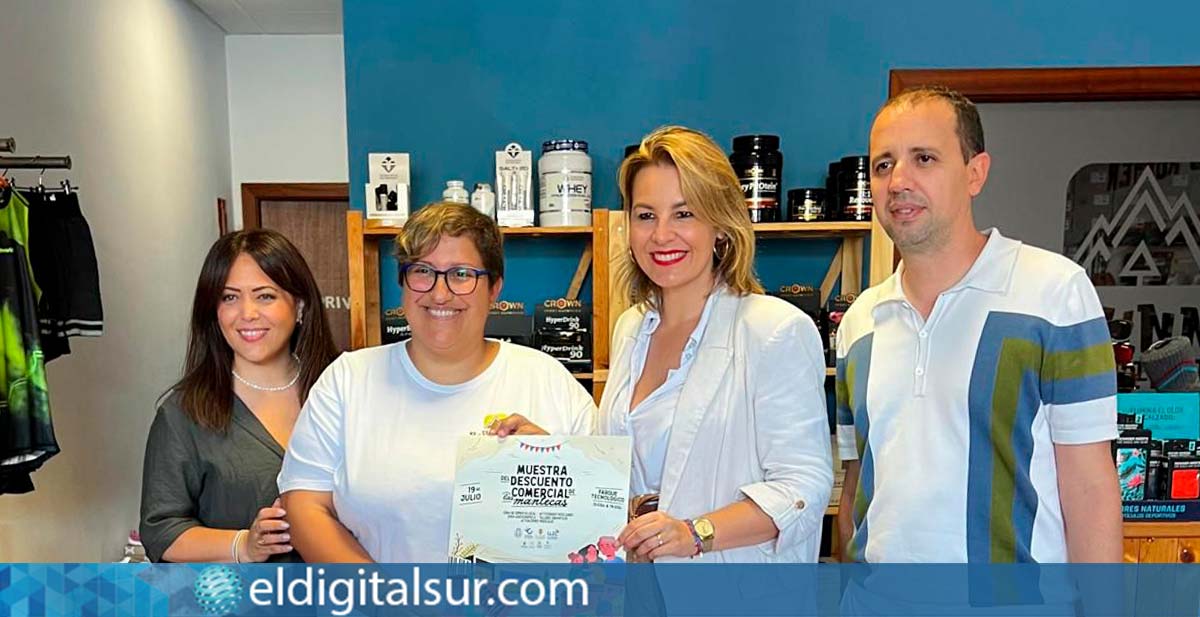 Estefanía Díaz y organizadores presentan la Muestra del Descuento Comercial en Las Mantecas