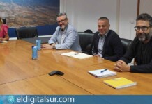 Autoridades de Granadilla de Abona y representantes de Gesplan durante la reunión