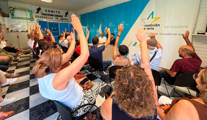 Votación unánime para la reelección de José Domingo Regalado como secretario general local