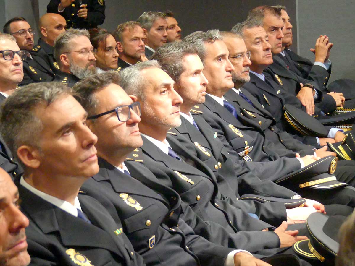 Policías asistentes al acto en Santa Cruz de Tenerife