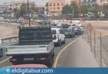 Largas colas de vehículos en la TF-65 debido al nuevo ceda el paso