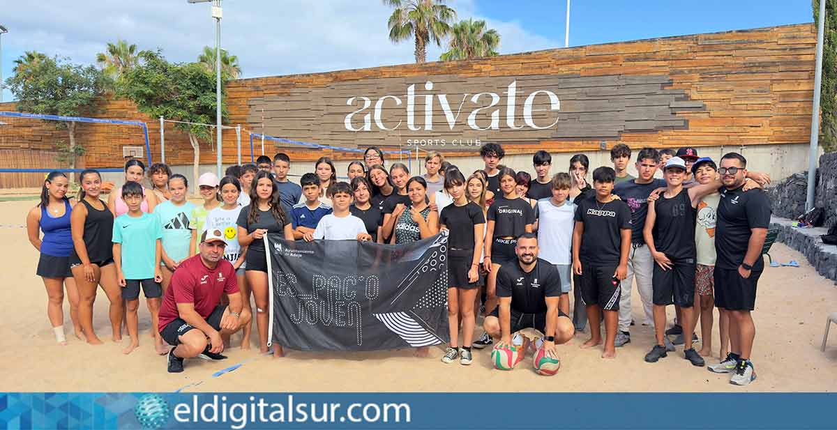 Participantes de la Escuela de Verano 2025 en Adeje