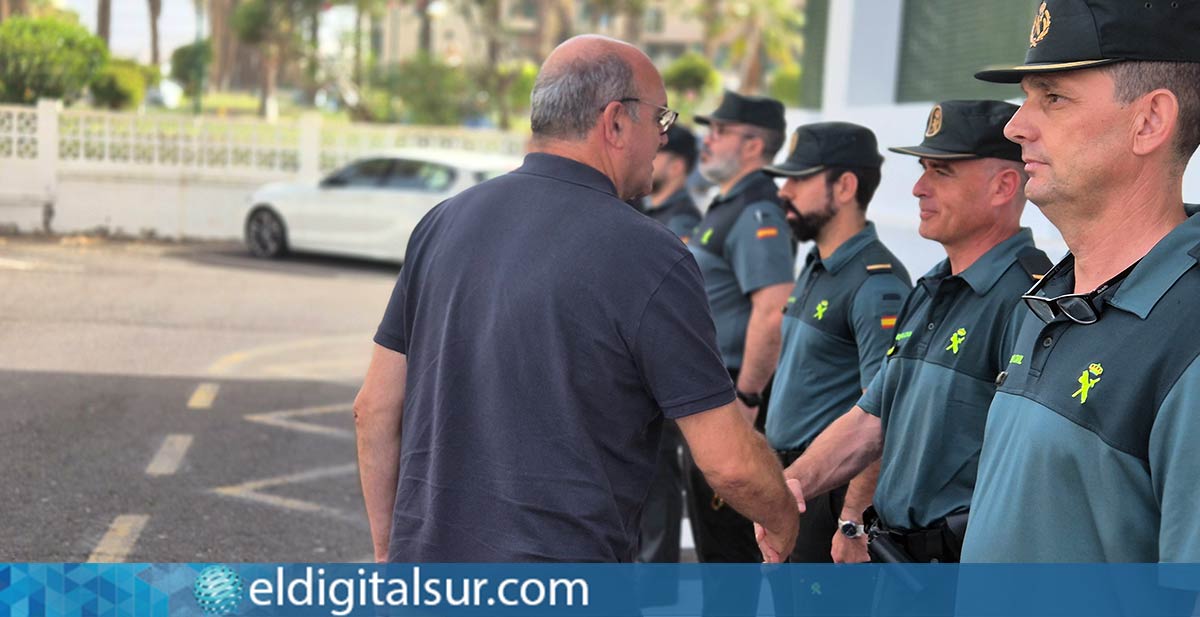 Anselmo Pestana Padrón durante su visita a la Compañía de Las Américas en Arona para conocer a los policías extranjeros de las patrullas mixtas