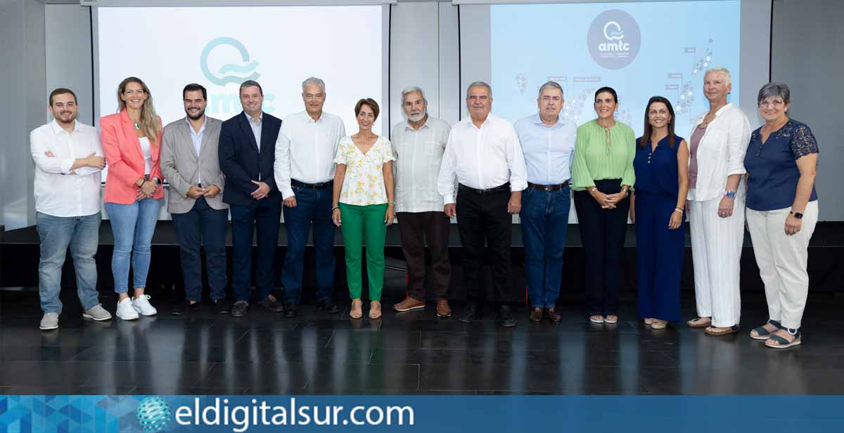 Representantes de los 14 municipios turísticos que integran la AMTC