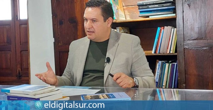 José Julián Mena, portavoz del PSOE de Arona