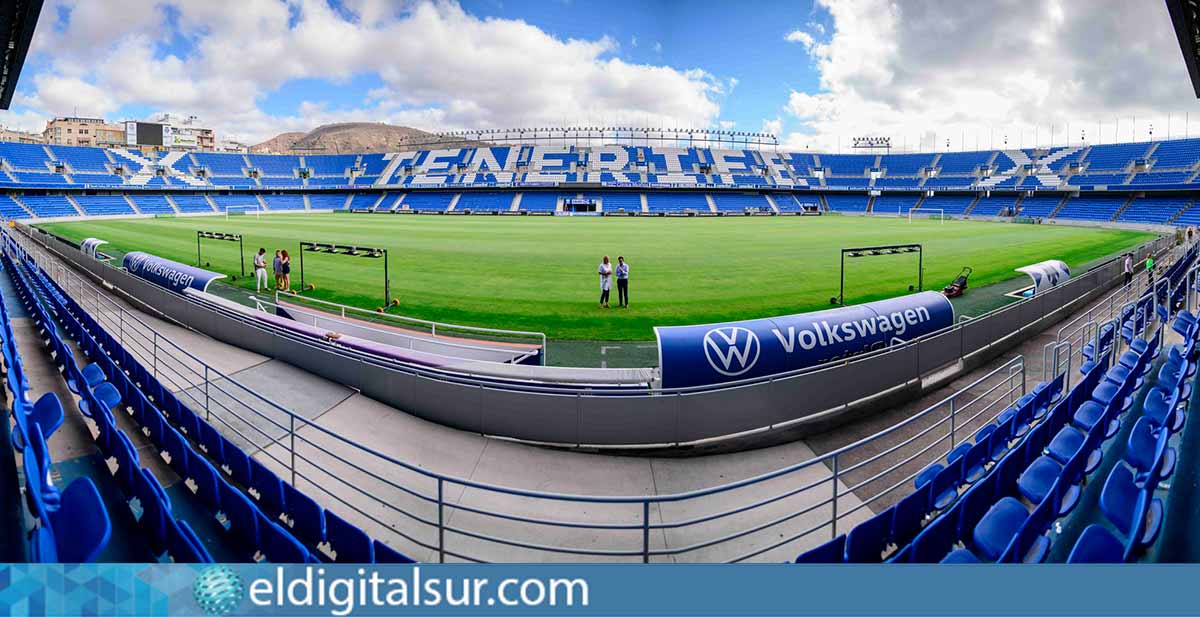 Lope Afonso y Yolanda Moliné presentan los nuevos asientos del Heliodoro Rodríguez López
