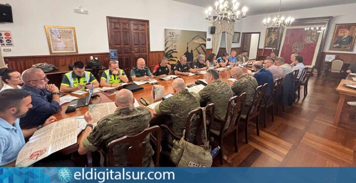 Reunión-Seguridad-Fiestas-del-Cristo-La-Laguna-040925 Reunión de coordinación antes del inicio de las Fiestas del Santísimo Cristo 2025