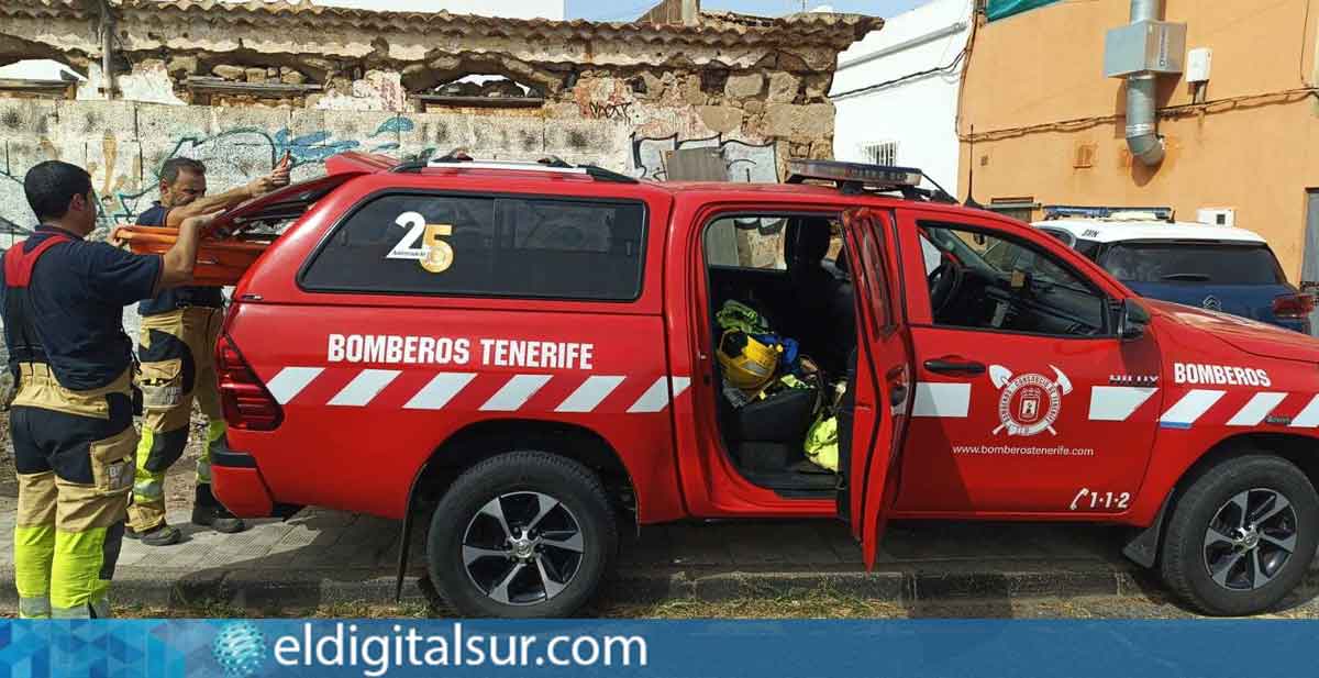Recursos de emergencia en el lugar del rescate del cuerpo / Foto: Bomberos de Tenerife