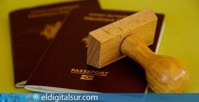 pasaporte-250925 Foto jackmac34 - pixabay