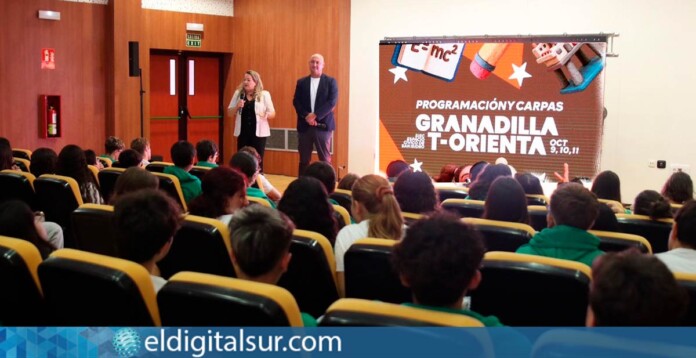 Apertura-Granadilla-T-Orienta-091025 Inauguración de ‘Granadilla T-Orienta’ en el SIEC, con la presencia del alcalde José Domingo Regalado y Raquel Morales Izquierdo