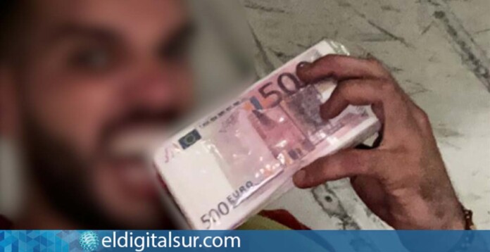 Fotografías extraídas de los volcados del contenido de los teléfonos móviles incautados en la trama