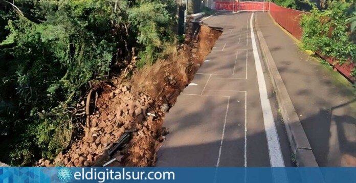 Vista del tramo afectado por el colapso del puente en el barranco Granados