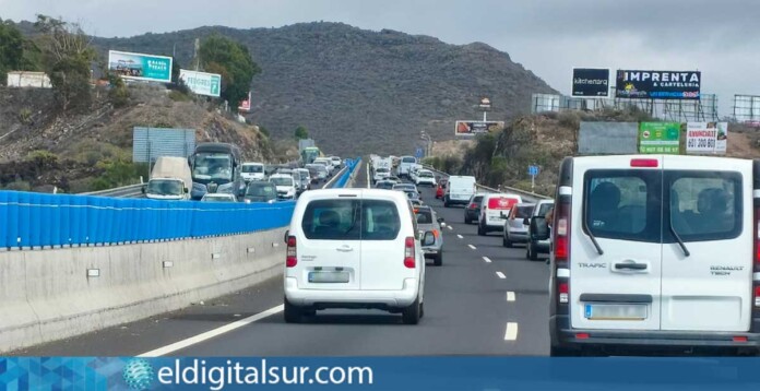 Tráfico en la autopista TF-1 del sur de Tenerife / EDS