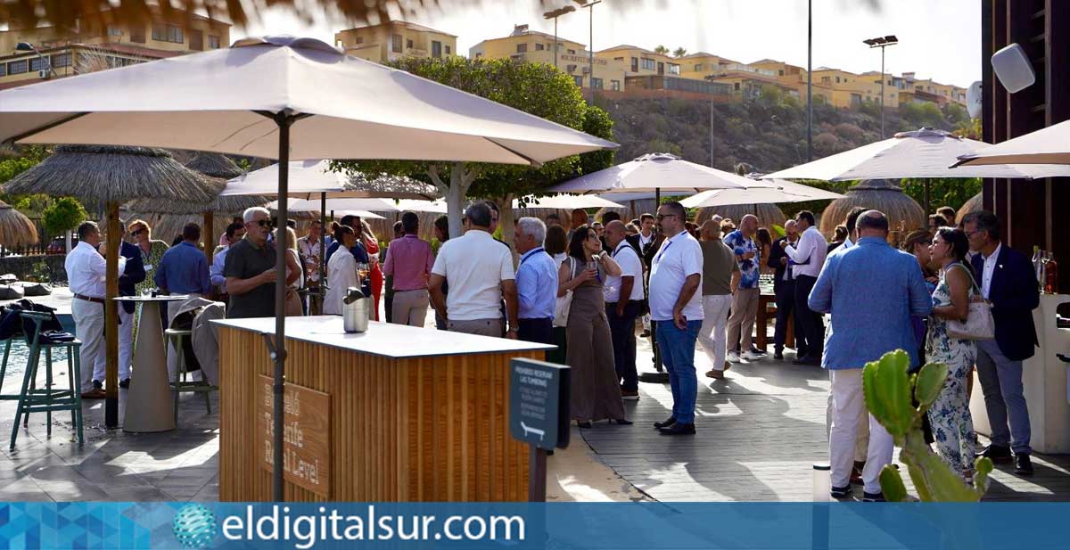 Asistentes durante la primera edición del Networking de Canarias, en un espacio orientado al intercambio profesional y la creación de alianzas empresariales