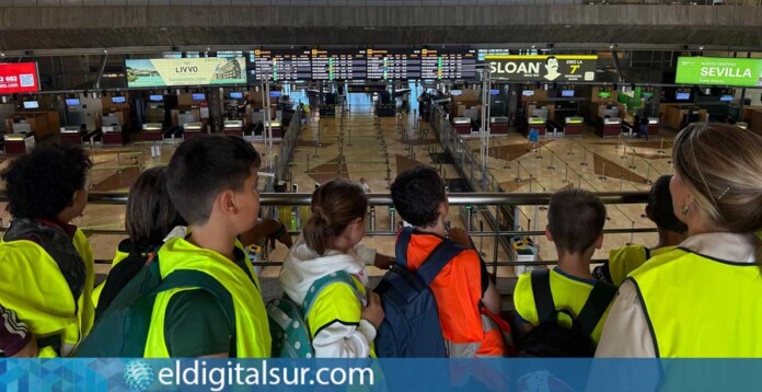 Visitas escolares a aeropuertos canarios
