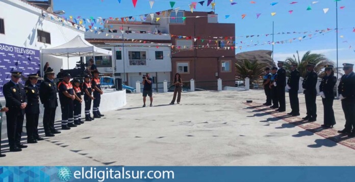 Acto de presentación de nuevos agentes de la Policía Local en Arico, que según Coalición Canaria supuso un gasto de 14.000 euros mientras la plantilla sigue bajo mínimos