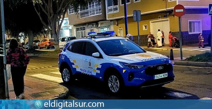 policia-local-de-arona-en-el-fraile-061125 Imagen de archivo. Patrulla de la Policía Local en el barrio de El Fraile, en Arona