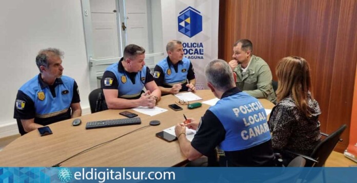 Badel Albelo durante la reunión de coordinación del CECOPAL en La Laguna