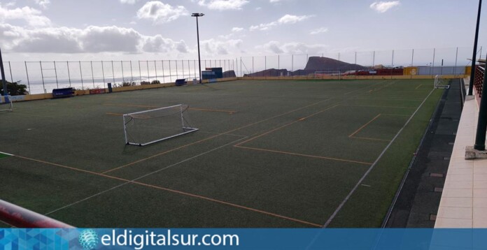 Renovación del campo de fútbol Las Torres en La Laguna