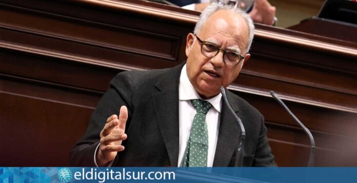 El parlamentario de ASG, Casimiro Curbelo