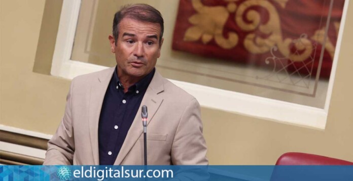 portavoz de Educación del Grupo Parlamentario Socialista, Marcos Hernández