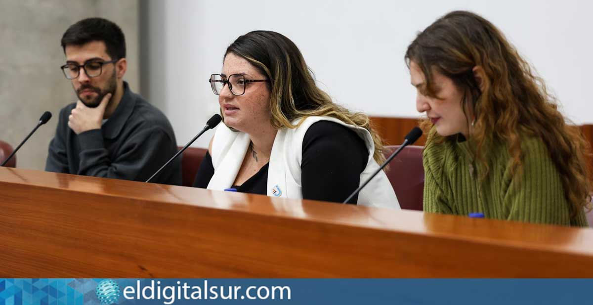 Manuel-Mejías,-Eliana-Parrilla-y-Sara-Villodre-031225 Manuel Mejías, Eliana Parrilla y Sara Villodre durante la presentación del Observatorio de Emancipación