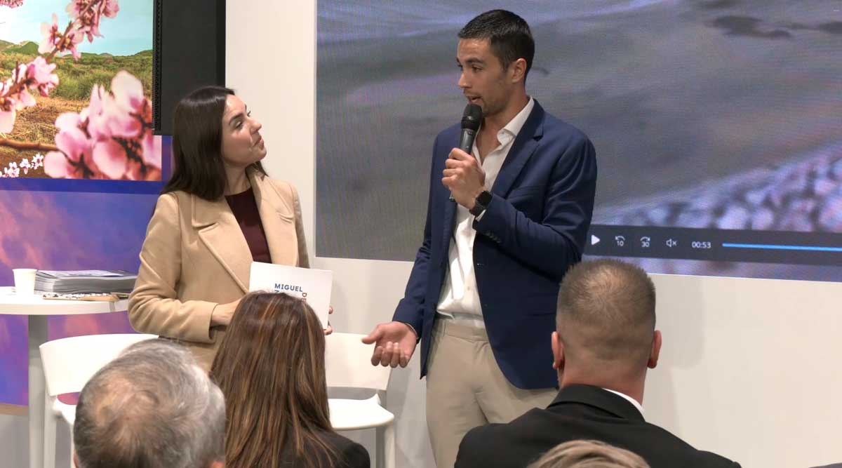 Álex López, exjugador de la ACB, durante su intervención en FITUR 2026, donde destacó a San Miguel de Abona como uno de los destinos de golf más singulares de Canarias