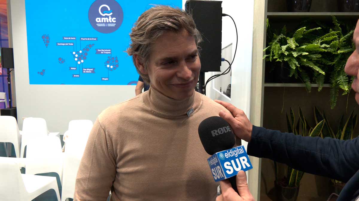Carlos Baute (FITUR 2026) recuerda su vínculo familiar con San Miguel de Abona, municipio donde nacieron sus bisabuelos