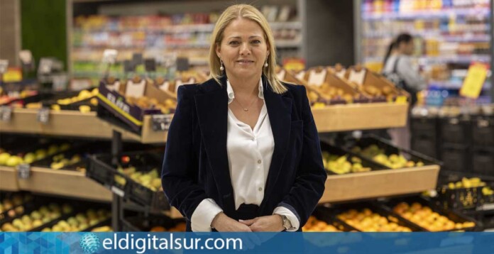 Davinia Domínguez, presidenta de la Fundación DinoSol