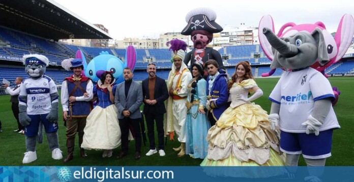 Recibimiento de Sus Majestades los Reyes Magos de Oriente en el estadio Heliodoro Rodríguez López