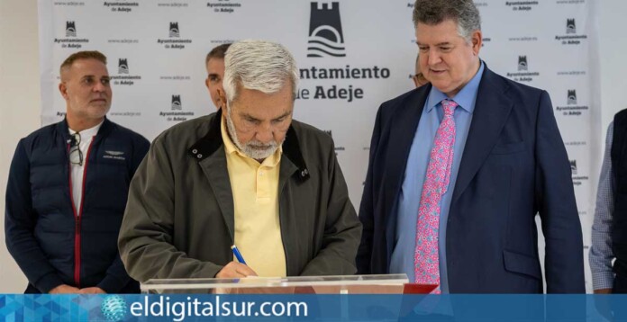 Firma del nuevo contrato del servicio de recogida de residuos en Adeje / EDS