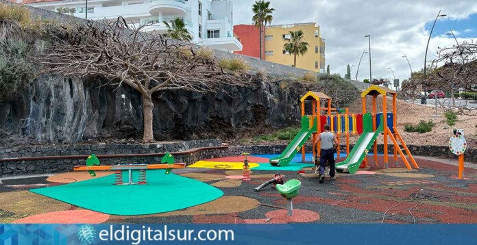Obras de mejora en parques infantiles de Guía de Isora