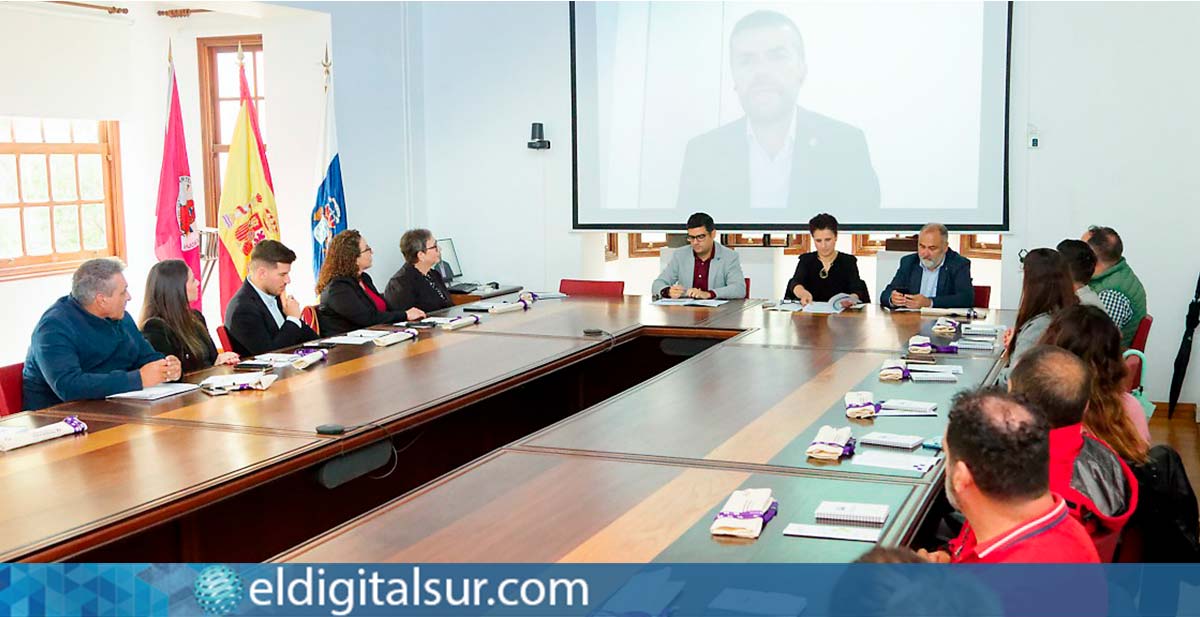 Cursos-de-Extensión-Universitaria-Granadilla-290426 Presentación del programa formativo