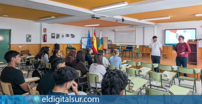 Promoción-Campus-del-Sur-Adeje-150426 Acciones de orientación del Campus Universitario del Sur