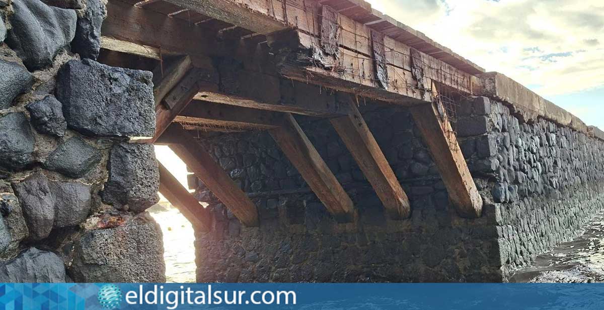 Zona inferior del puente, bajo la pasarela de acceso a los muelles de Valleseco