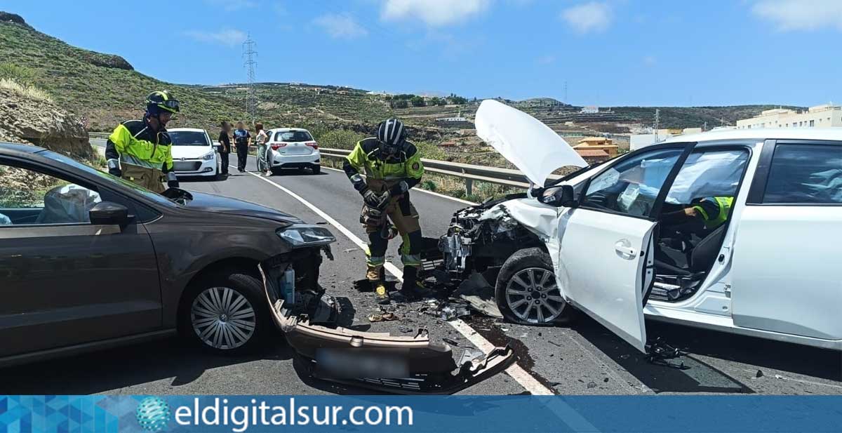 Accidente-de-tráfico-en-la-TF-657,-en-la-Aldea-Blanca-220526