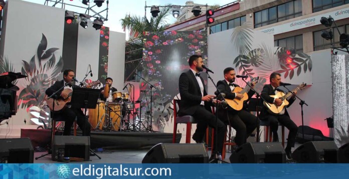 “Santa Cruz Corazón Mundial del Bolero”