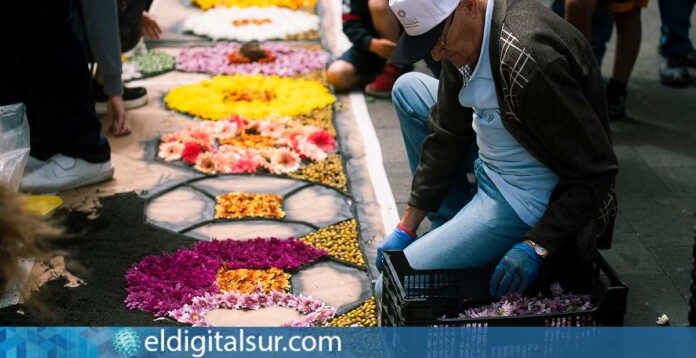 Elaboración de alfombras del Corpus Christi