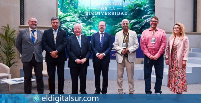 Wolfgang Kiessling y expertos internacionales durante el Encuentro por la Biodiversidad