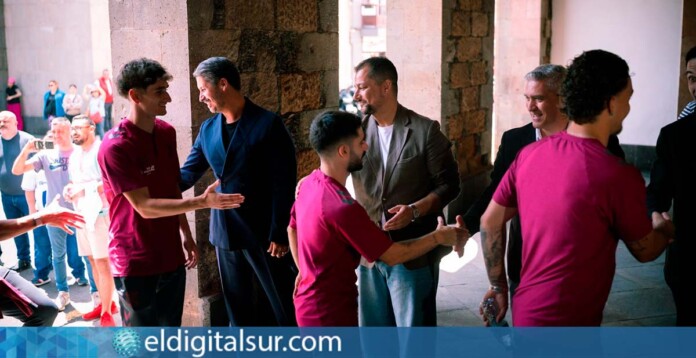 recepción al CD Tenerife en La Laguna