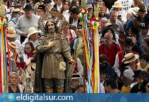 Miles de personas llenan las calles de Guía de Isora durante la 73ª Romería de San Isidro Labrador